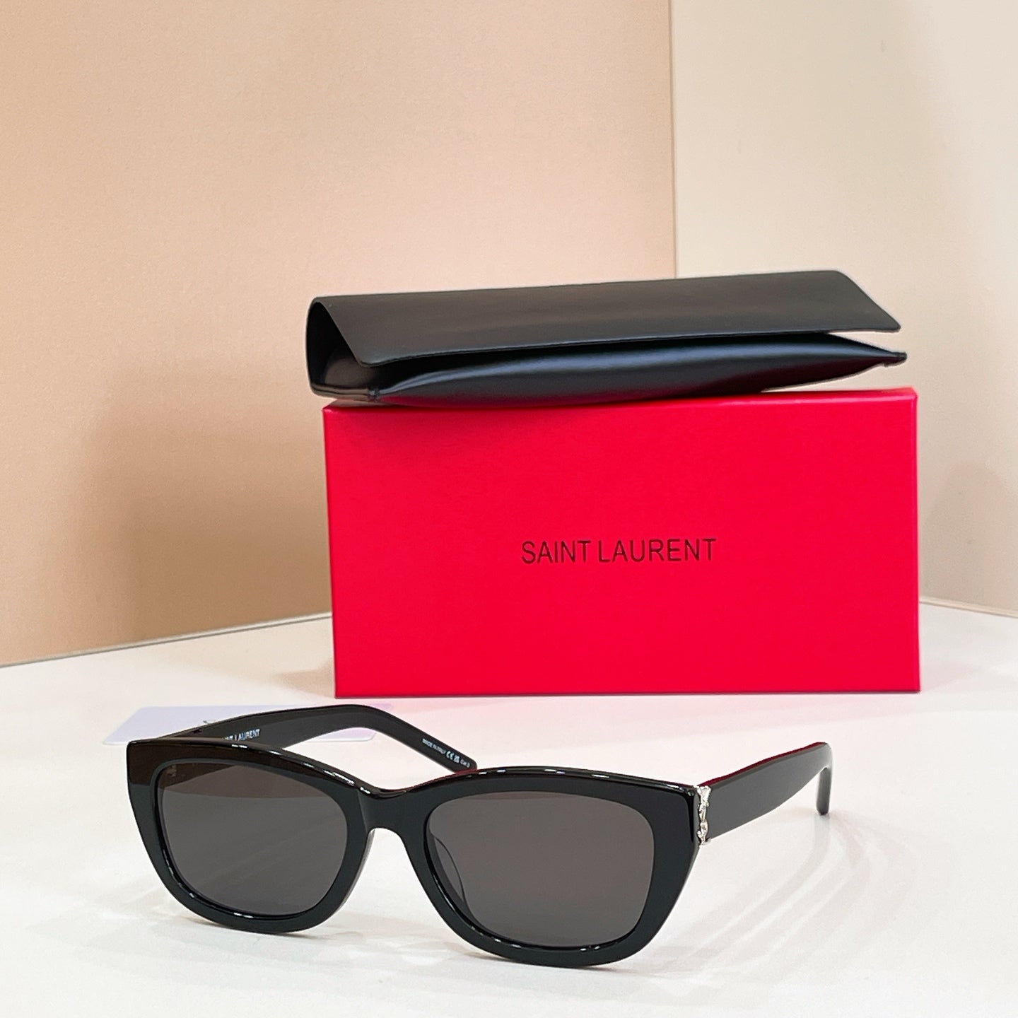 SAINT LAURENT Sunglasses SL M153